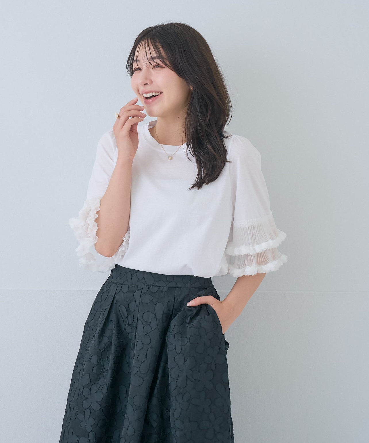 【5月17日(日)20時〜新発売】フラワーペタルシアースリーブトップス