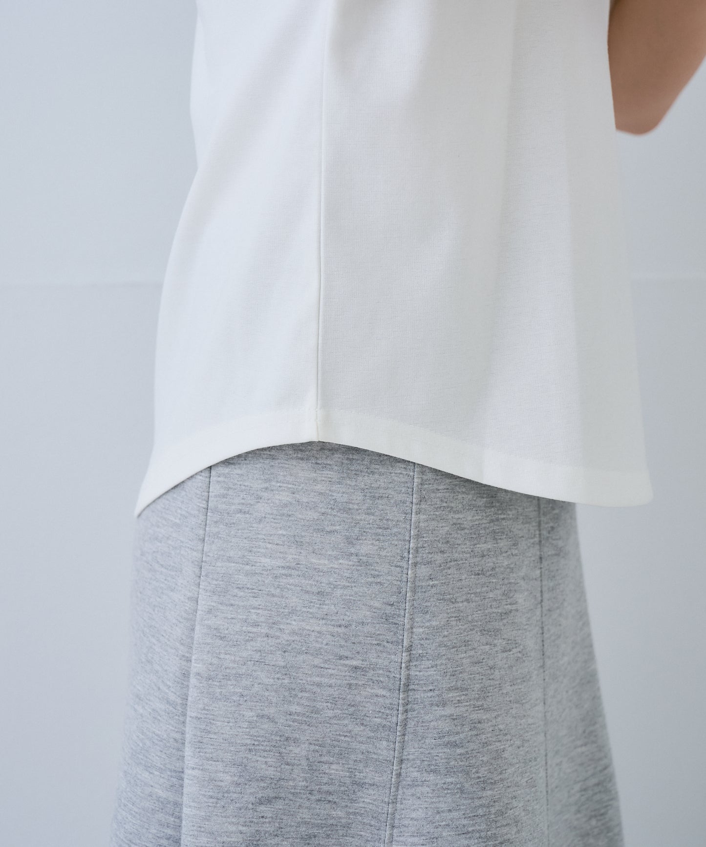 【5月17日(日)20時〜新発売】タックスリーブカットソー