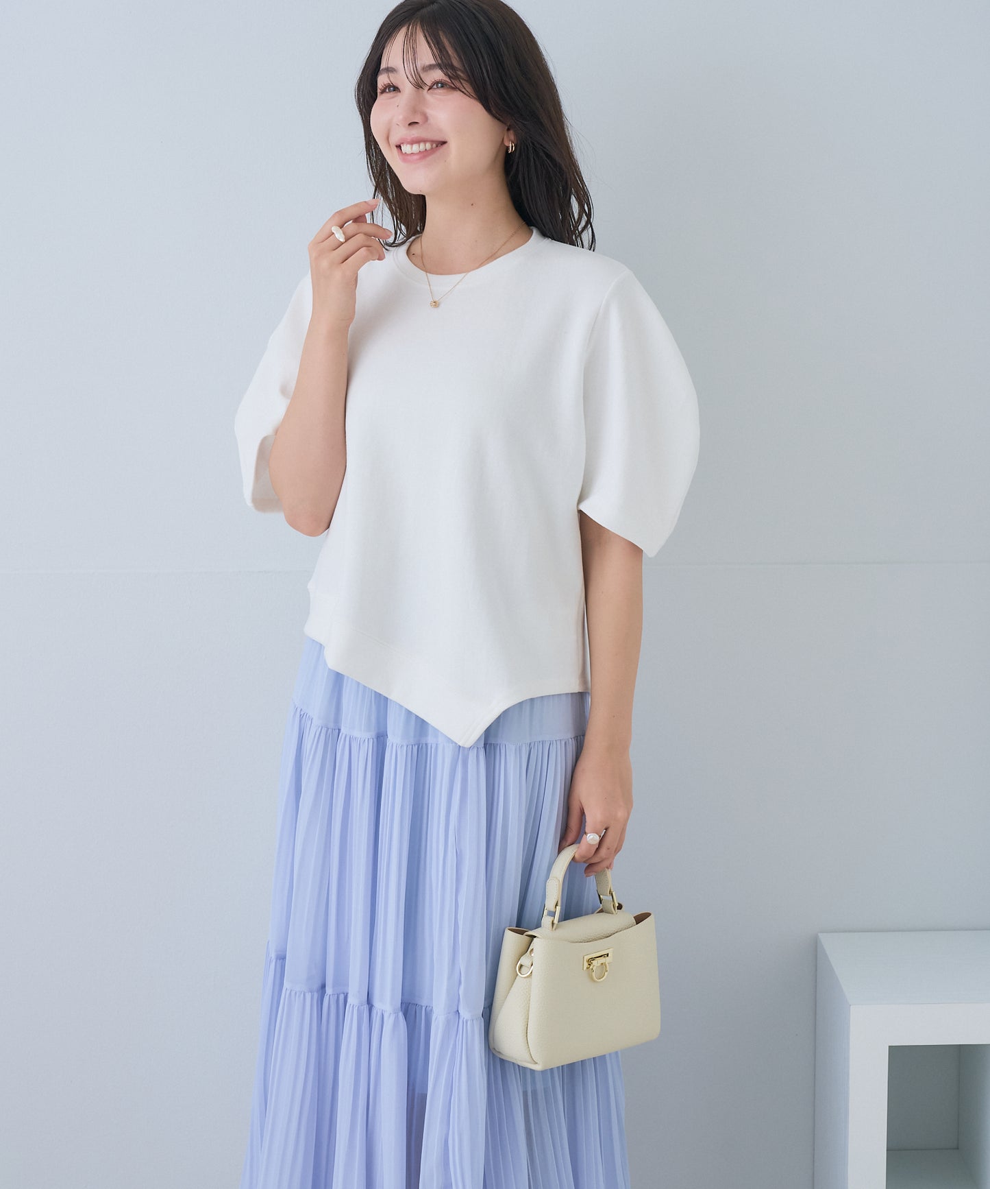 【5月24日(日)20時〜新発売】アシンメトリーヘムトップス