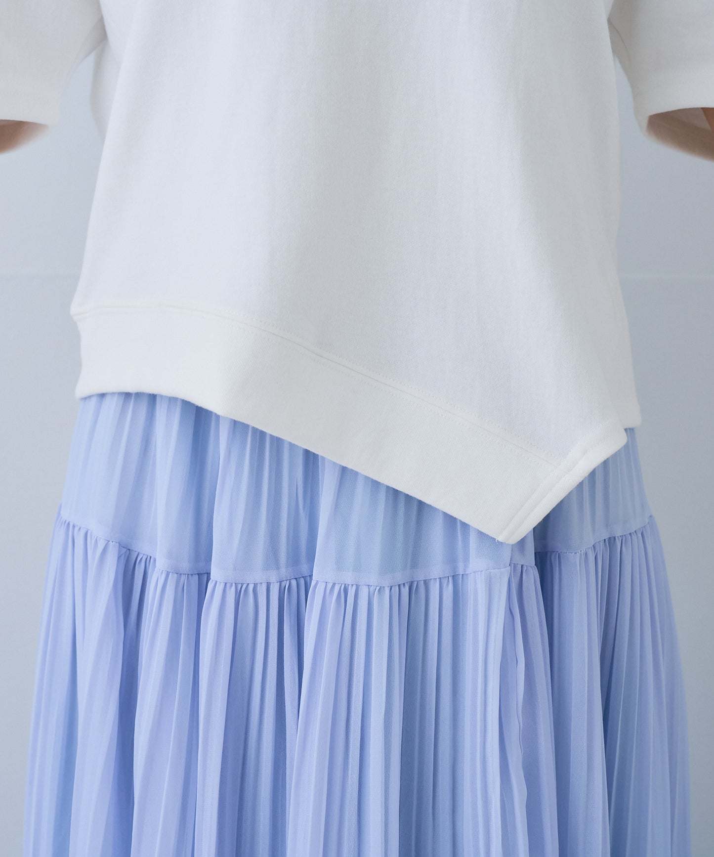 【5月24日(日)20時〜新発売】アシンメトリーヘムトップス