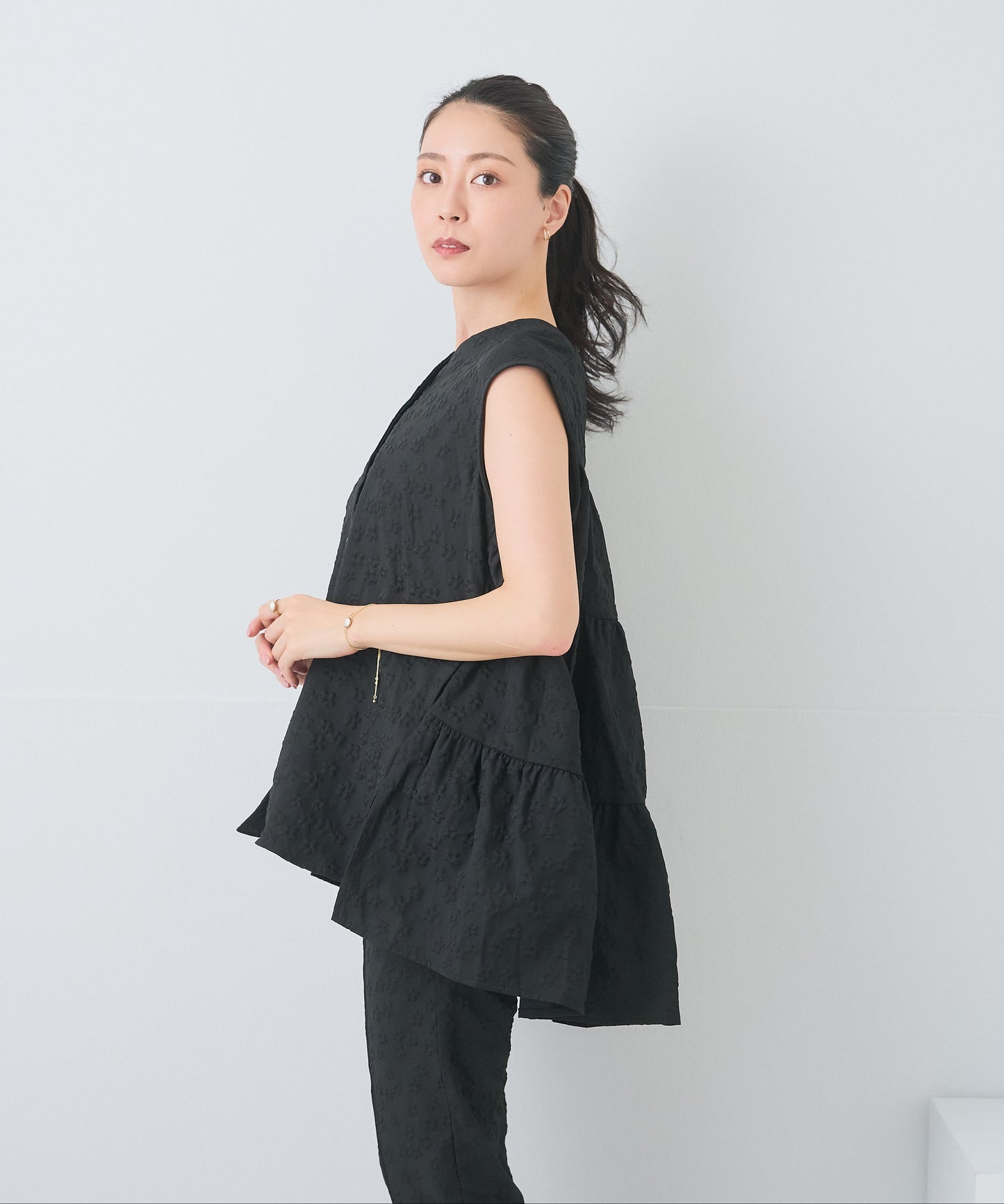 【8月5日(水)20時〜新発売】ブルームエンボスフレアジレ/セットアップ対応アイテム