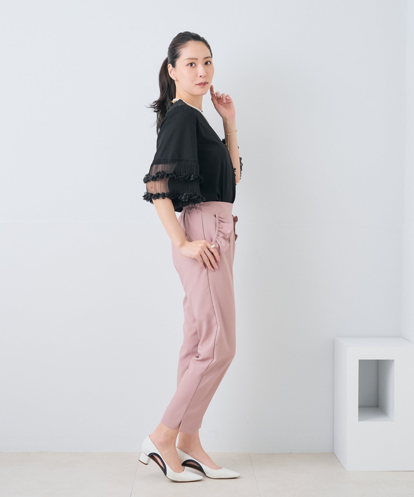 【8月5日(水)20時〜待望の再入荷】フリルポケットパンツ