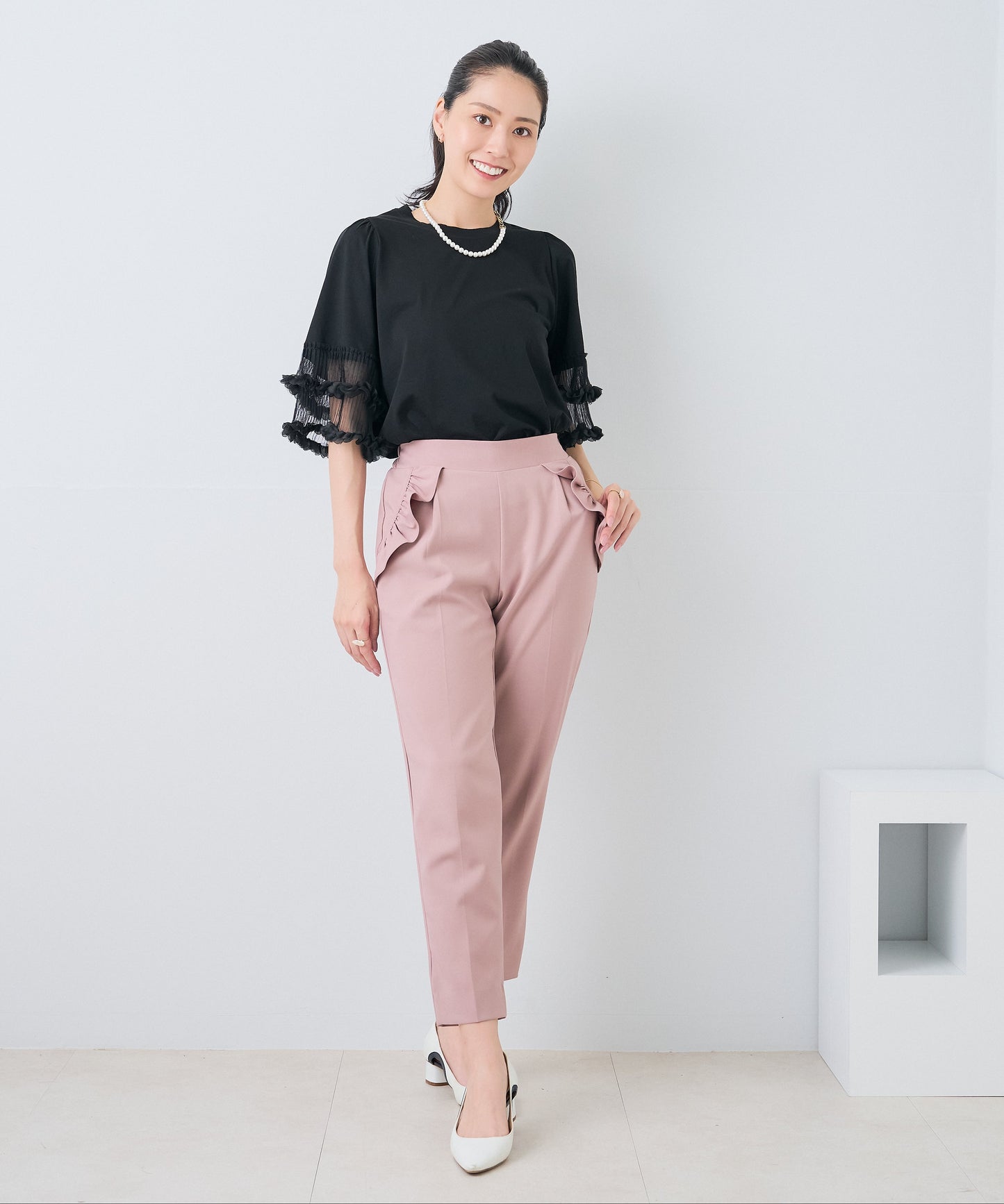 【8月5日(水)20時〜待望の再入荷】フリルポケットパンツ