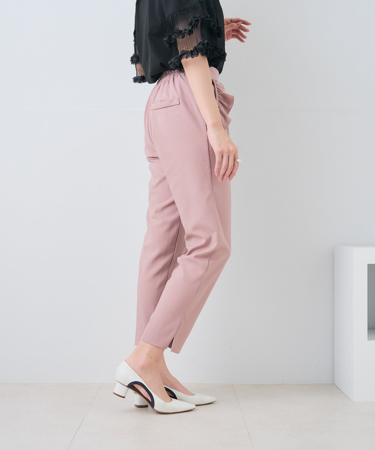 【8月5日(水)20時〜待望の再入荷】フリルポケットパンツ