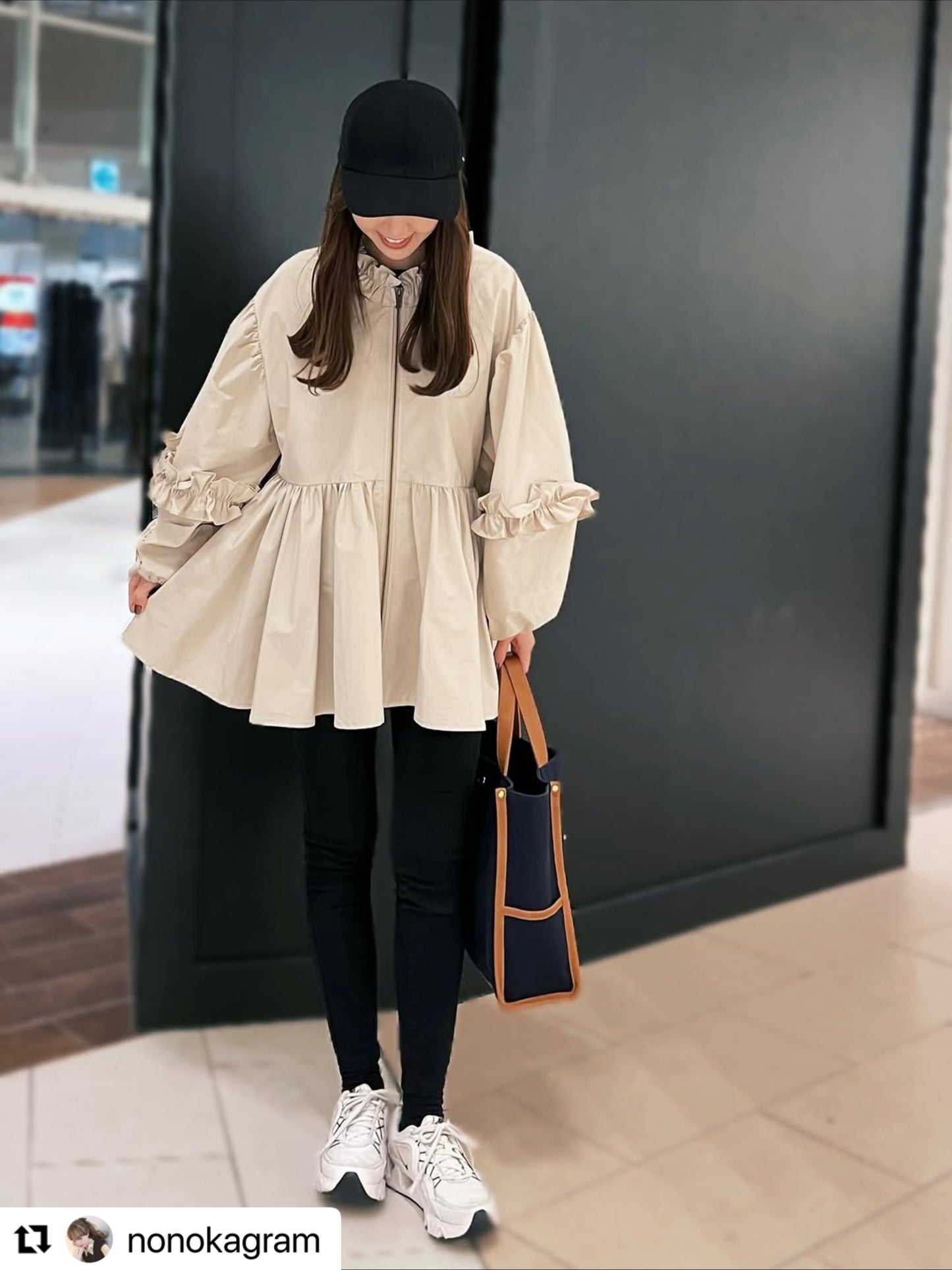 シャカシャカフリルブルゾン