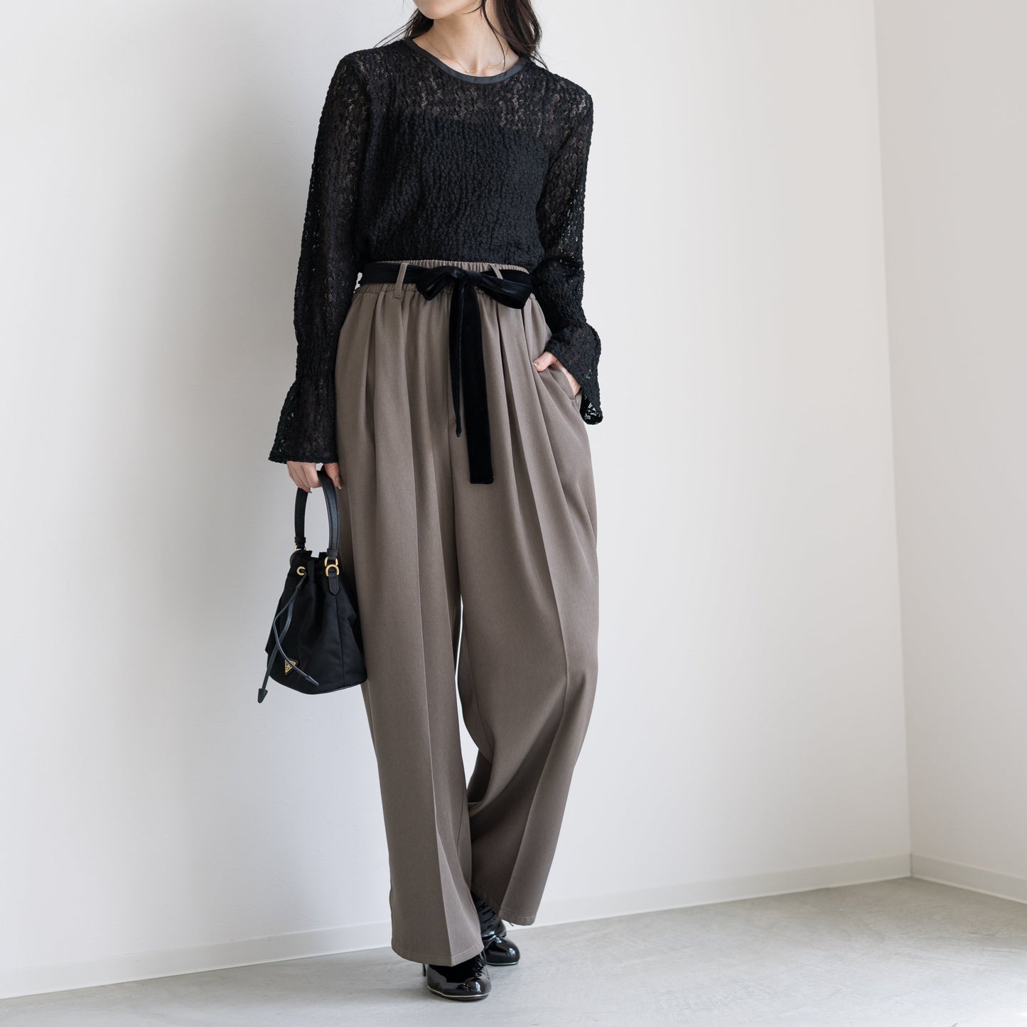 【9月13日(金)13時〜新発売】25AWベロアリボンベルトパンツ　