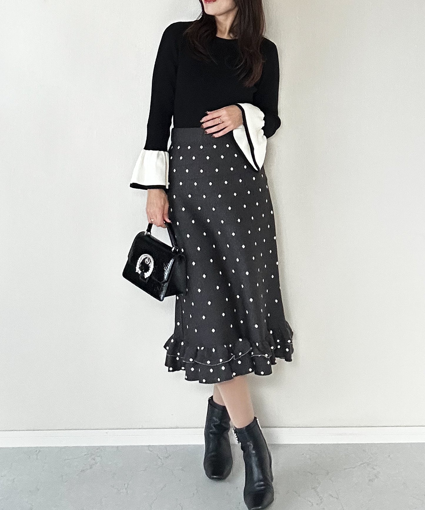 【12月5日(金)13時〜新発売】ミニドットフリルヘムニットスカート