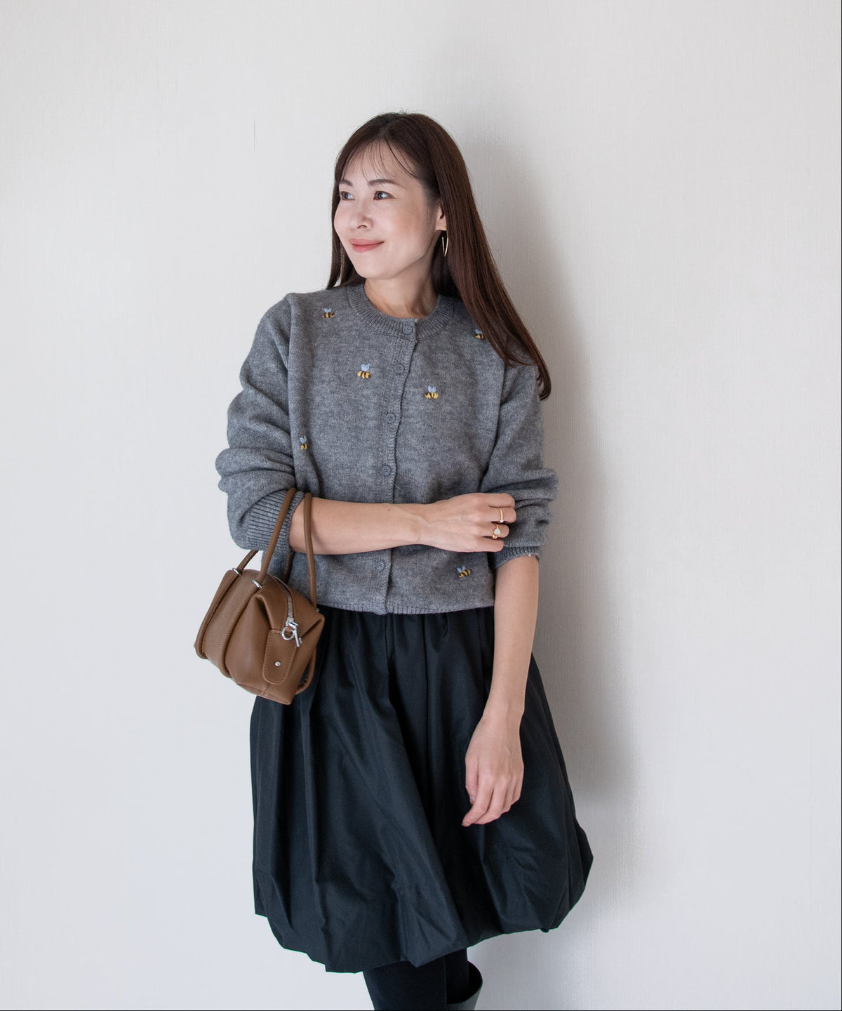 【10月18日(日)20時〜新発売】ミツバチ刺繍ニットカーディガン
