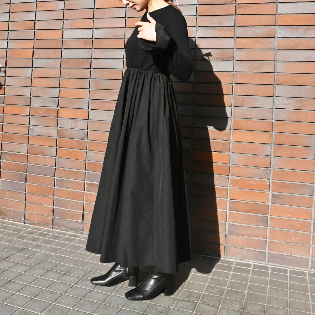 【11月9日(日)20時〜新発売】タフタフレアスリーブワンピース