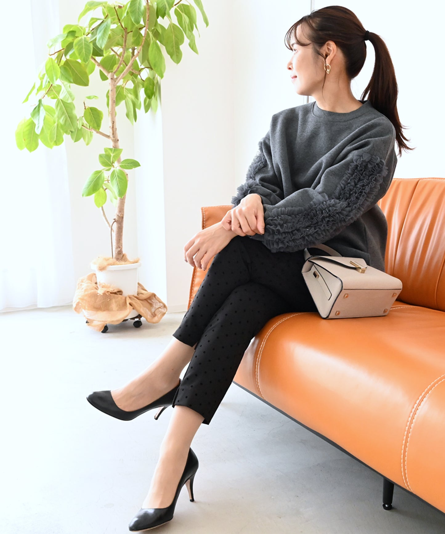 【12月14日(日)20時〜再再再再再再々入荷】袖チュール裏起毛トップス